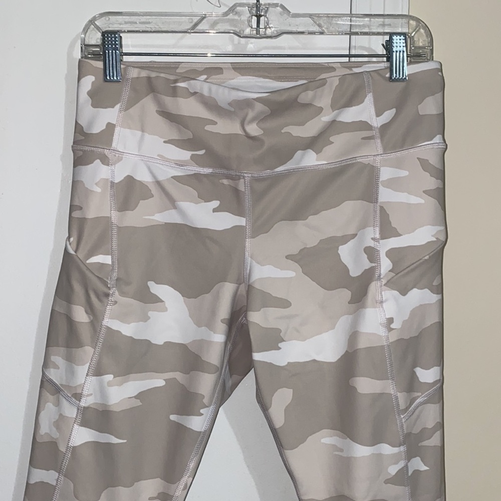 Athleta leggings - Picture 4 of 6